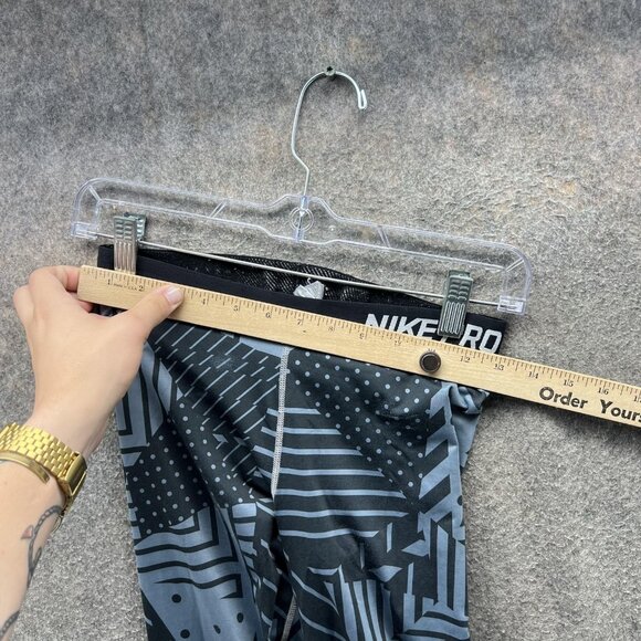 Nike Pro Pants Womens Small Black Gray Dri-FIT 3/4 Compression Leggings Athletic - Picture 5 of 11